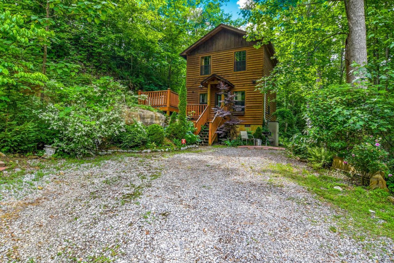 Permanent Vacation-Private Honeymoon Cabin With Hot Tub Villa Sevierville Exterior photo